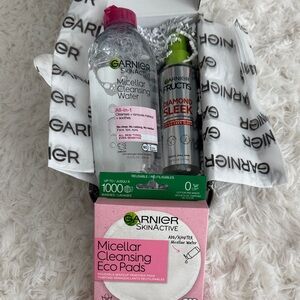 Garnier Micellar Cleansing Set and Diamond sleek smoothing spray